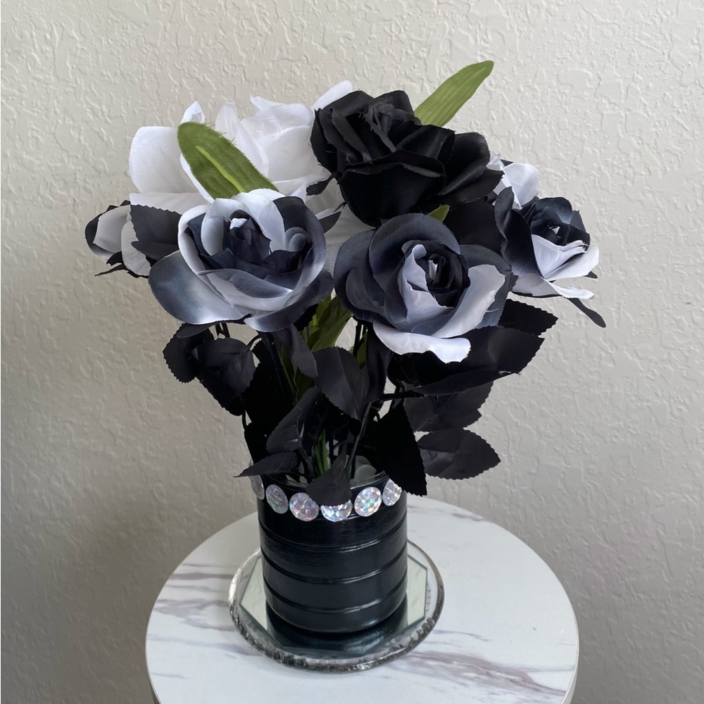 Handmade Elegant Black and White Faux Rose Bouquet
